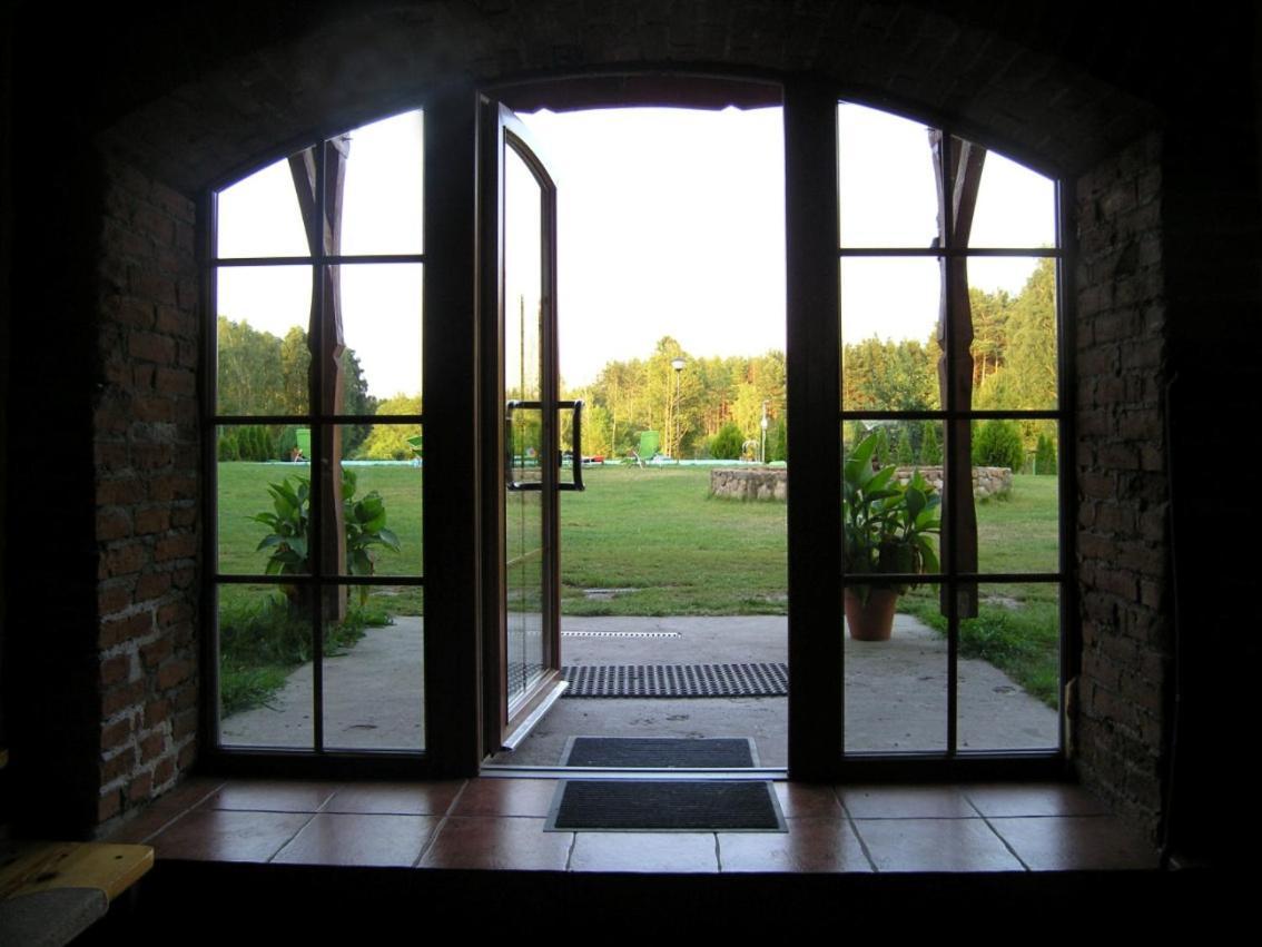 Agroturystyka "Dworek U Pelcow" Ryn  Exterior photo